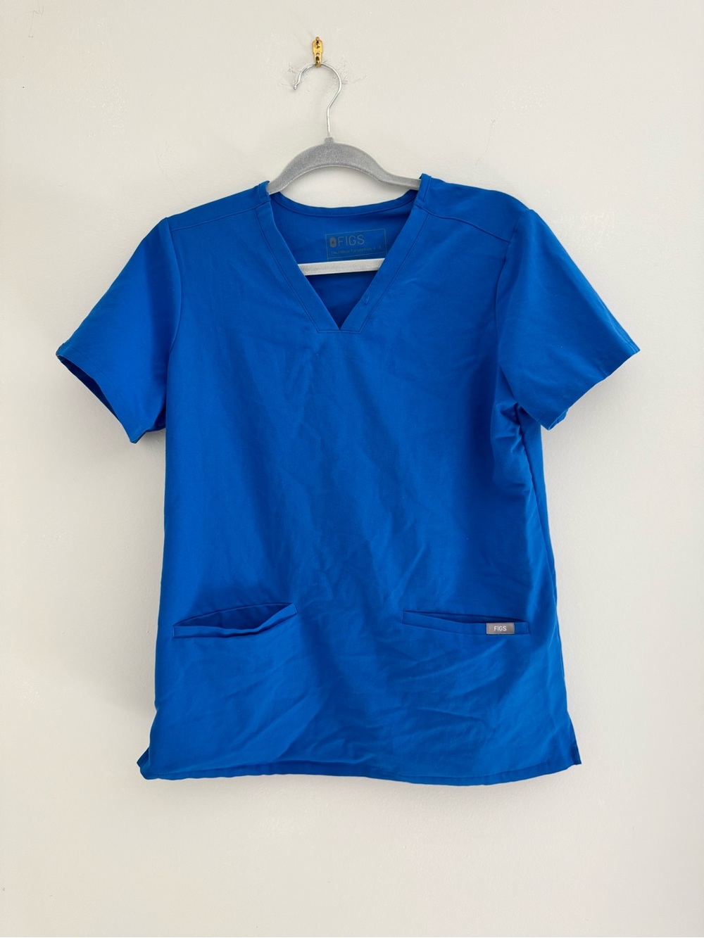 FIGS Women’s Royal Blue V-Neck Scrub Top Style Casma